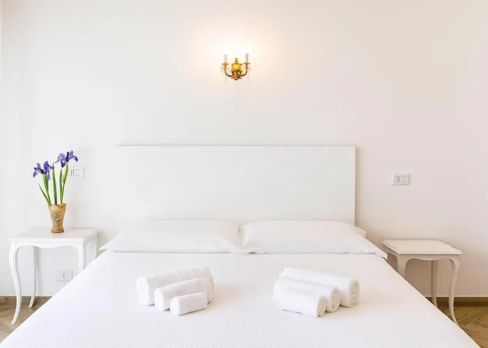 Roma Talenti Breme B&B