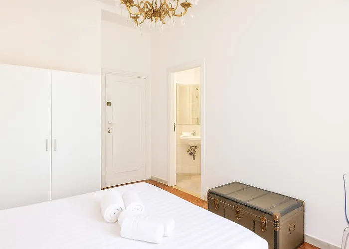 Roma Talenti Breme B&B